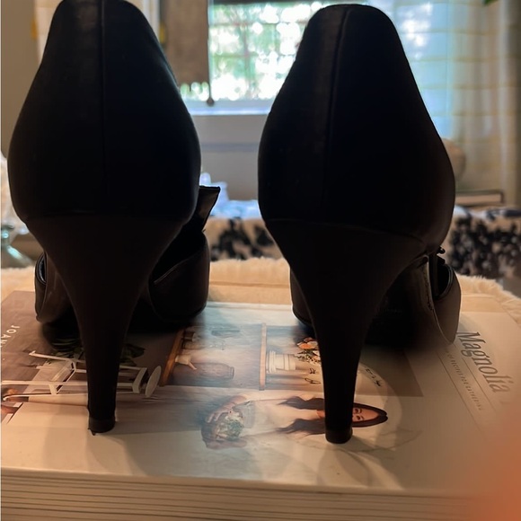 Chanel Shoes - Picture 7 of 9